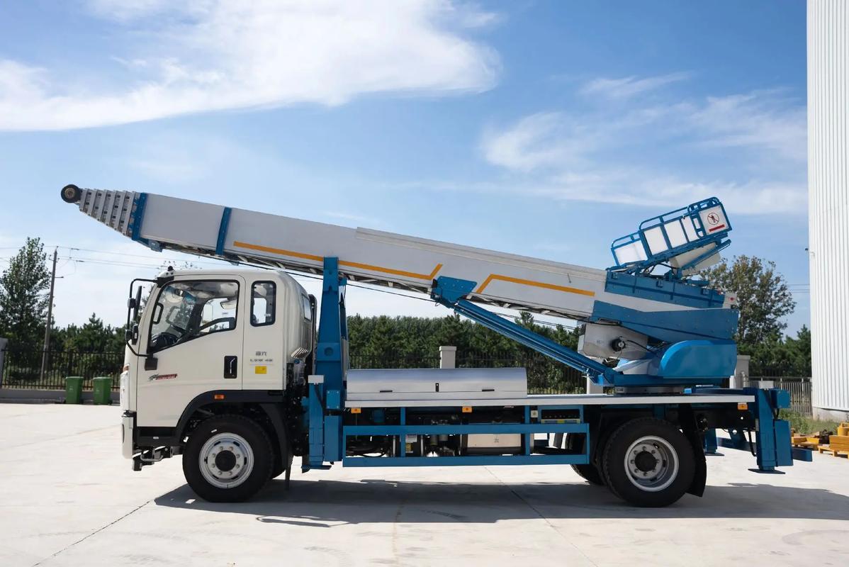 淄博周村云梯上料车租赁费用