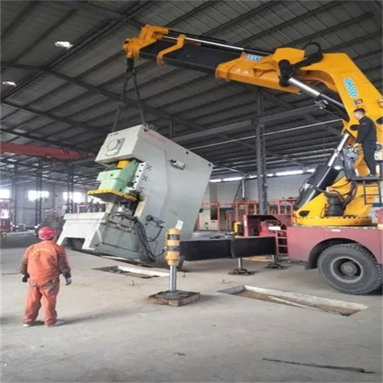 淄博周村80吨折臂吊车出租附近电话